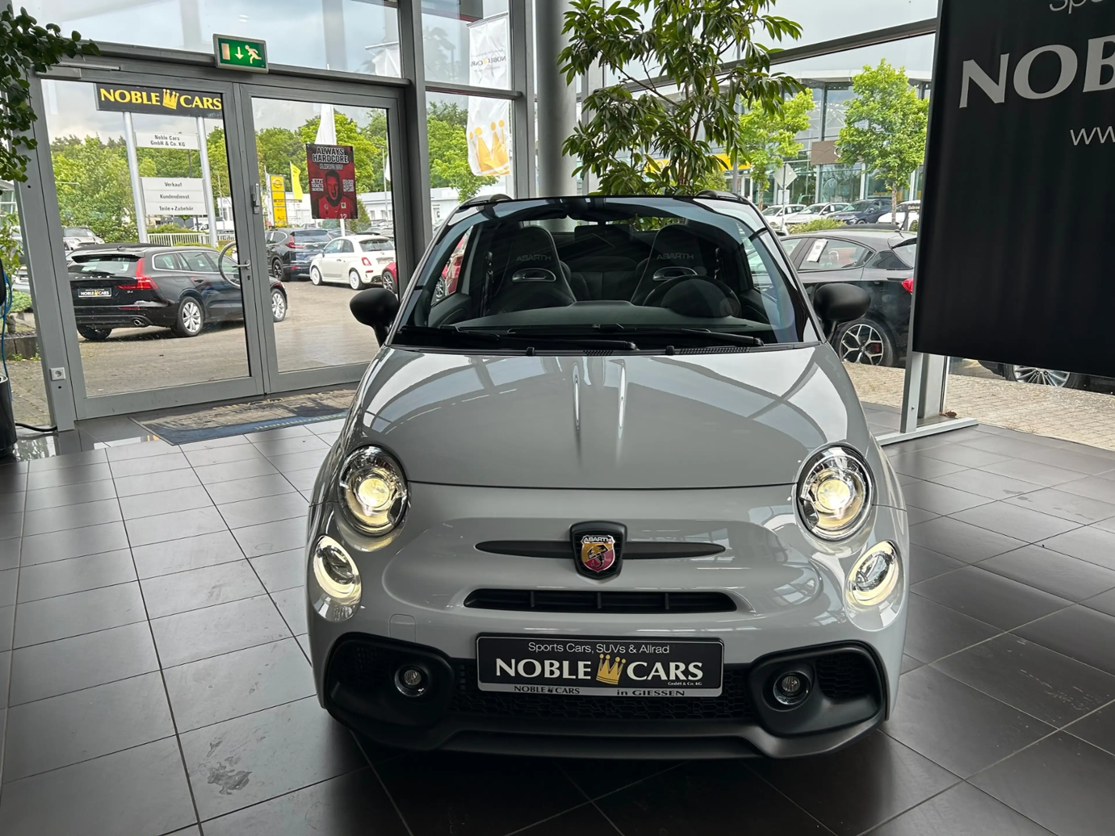 Abarth 595C Cabrio Competizione BEATS XEN CARPLAY PDC — photo 2