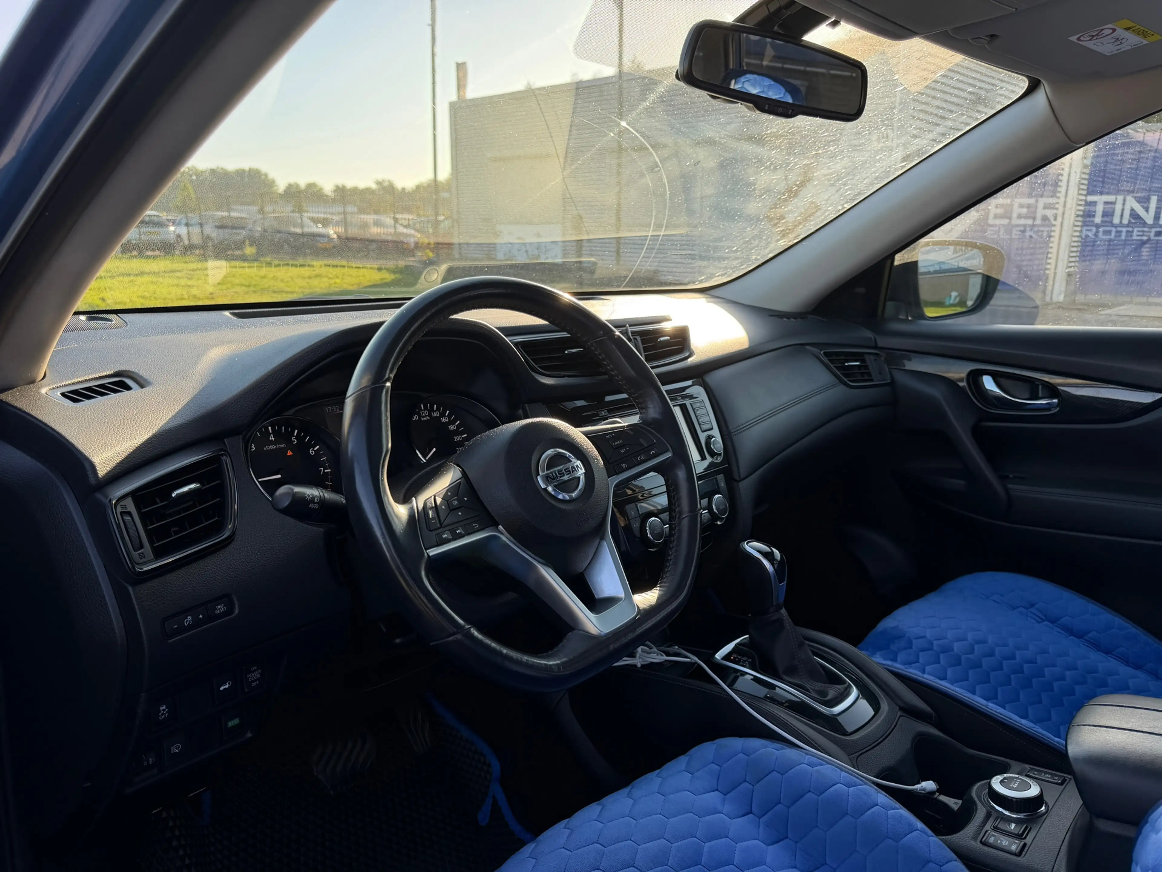 Nissan X-Trail — photo 8