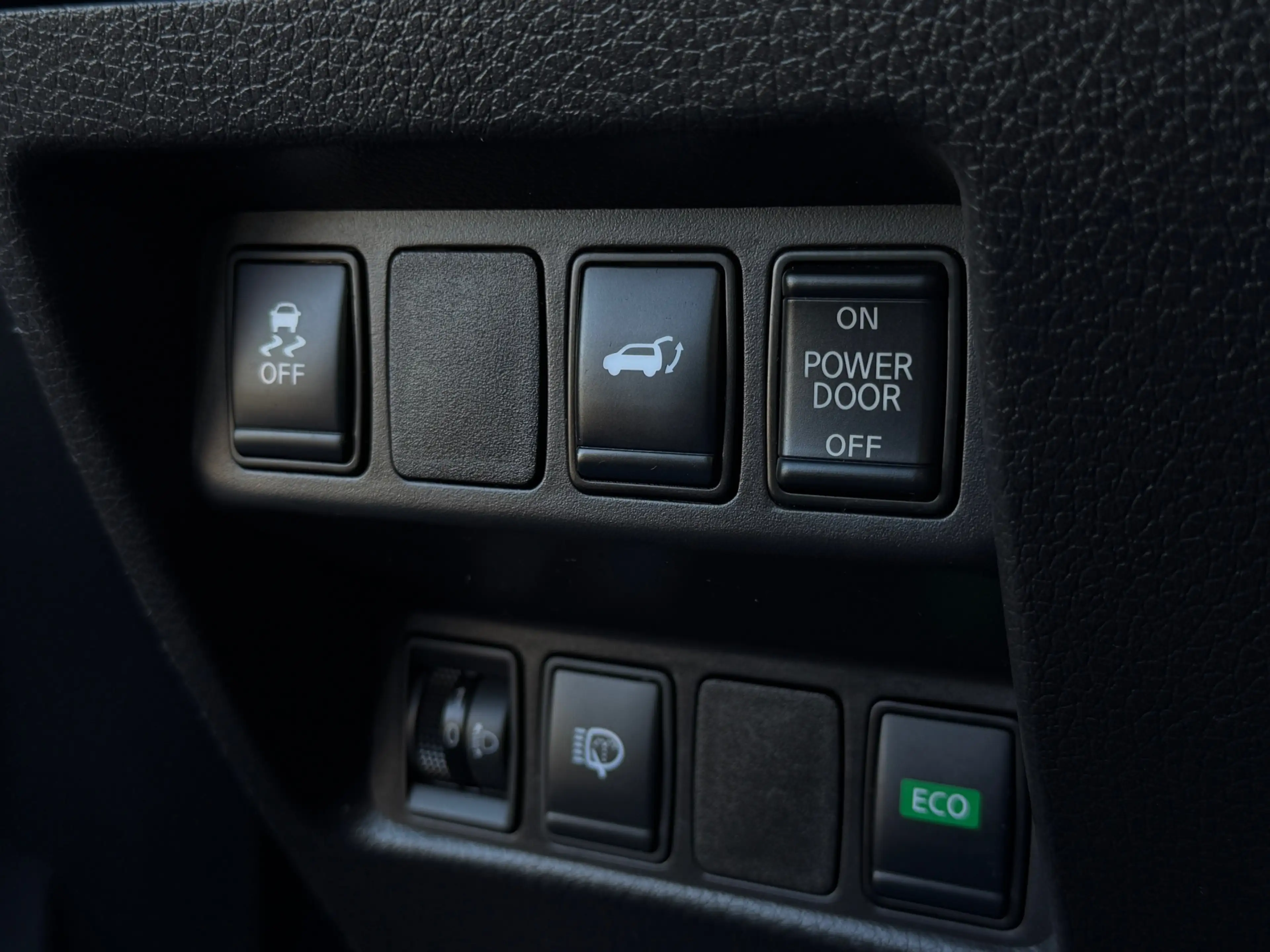 Nissan X-Trail — photo 13