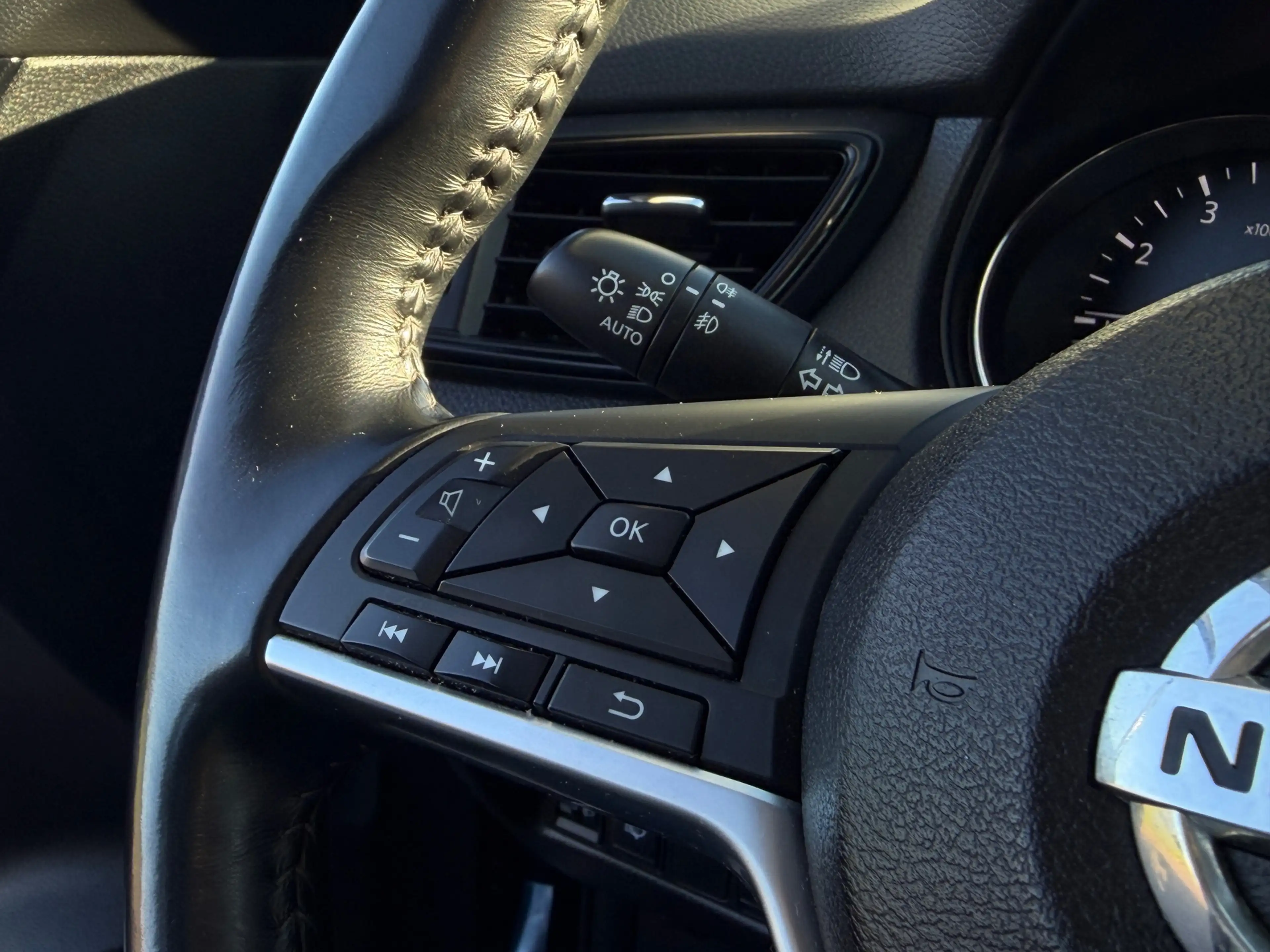 Nissan X-Trail — photo 19