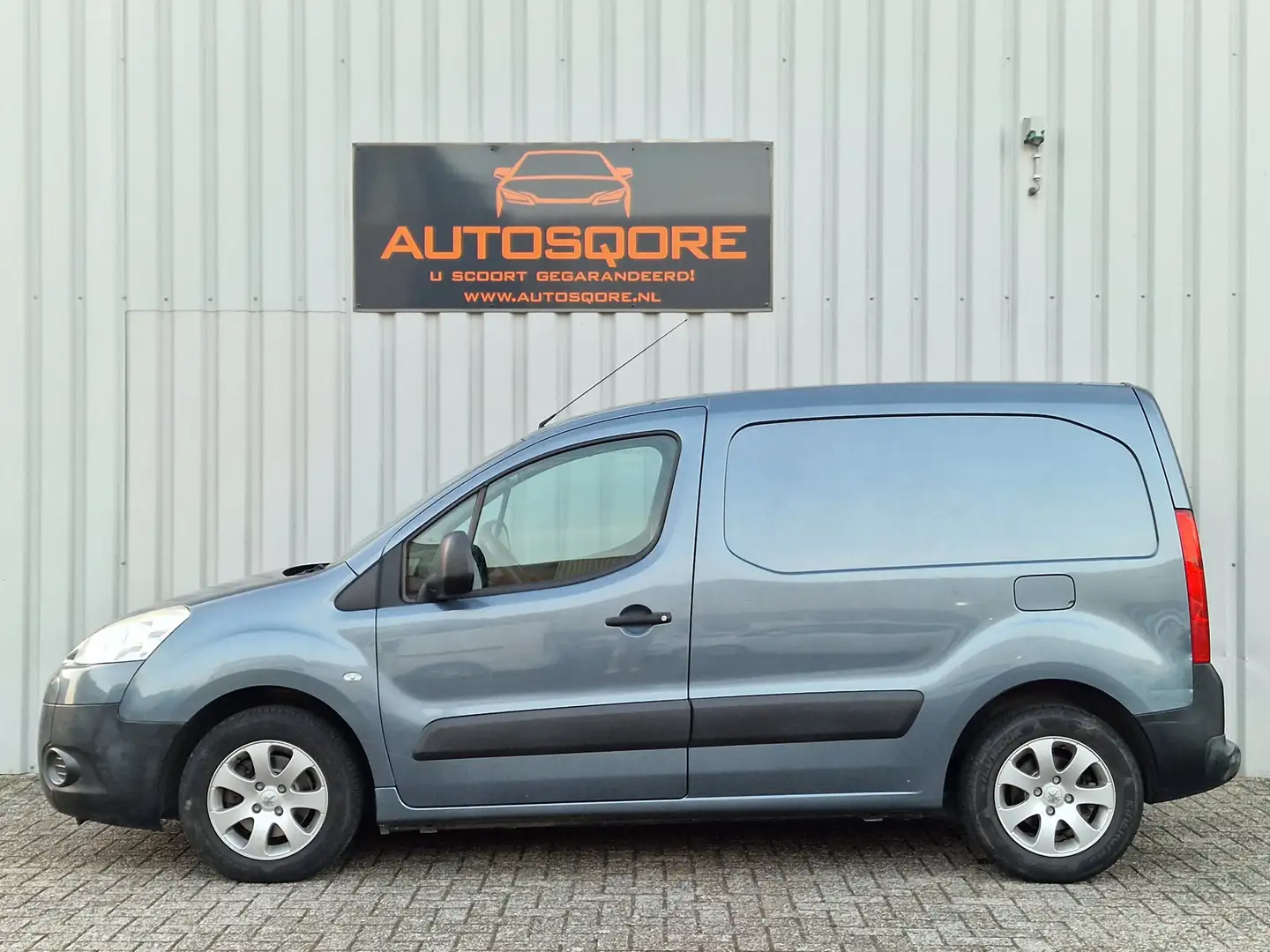 Peugeot Partner 120 1.6 e-HDI L1 XT Profit + Grijs - 2