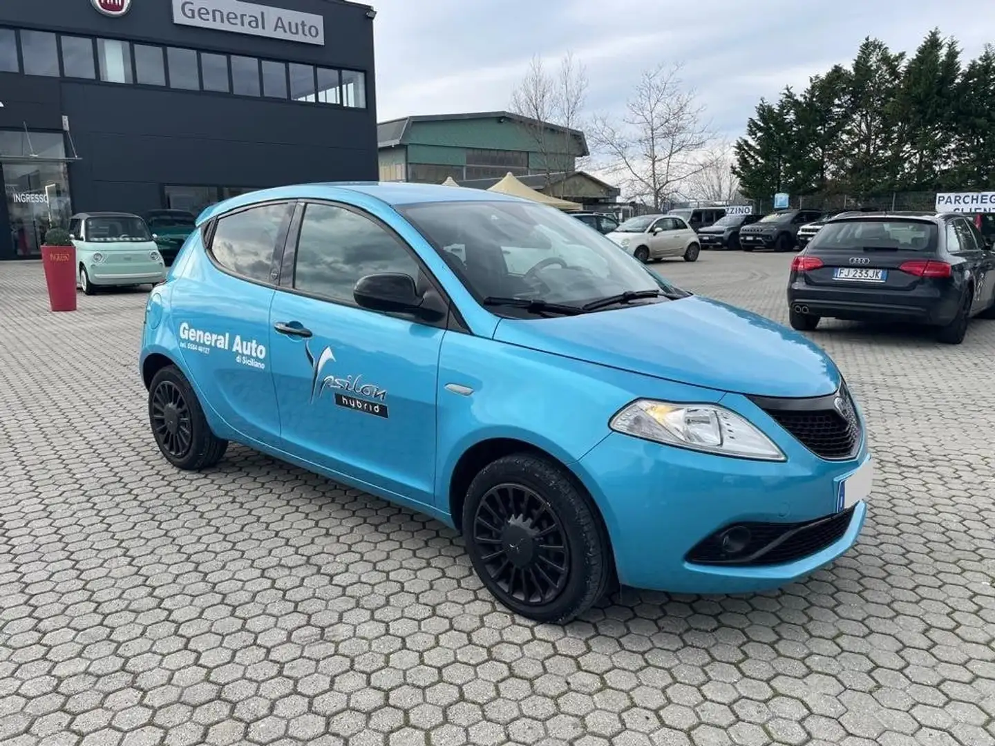Lancia Ypsilon NEW My18 1.0 70cv Hybrid Gold Blu/Azzurro - 1