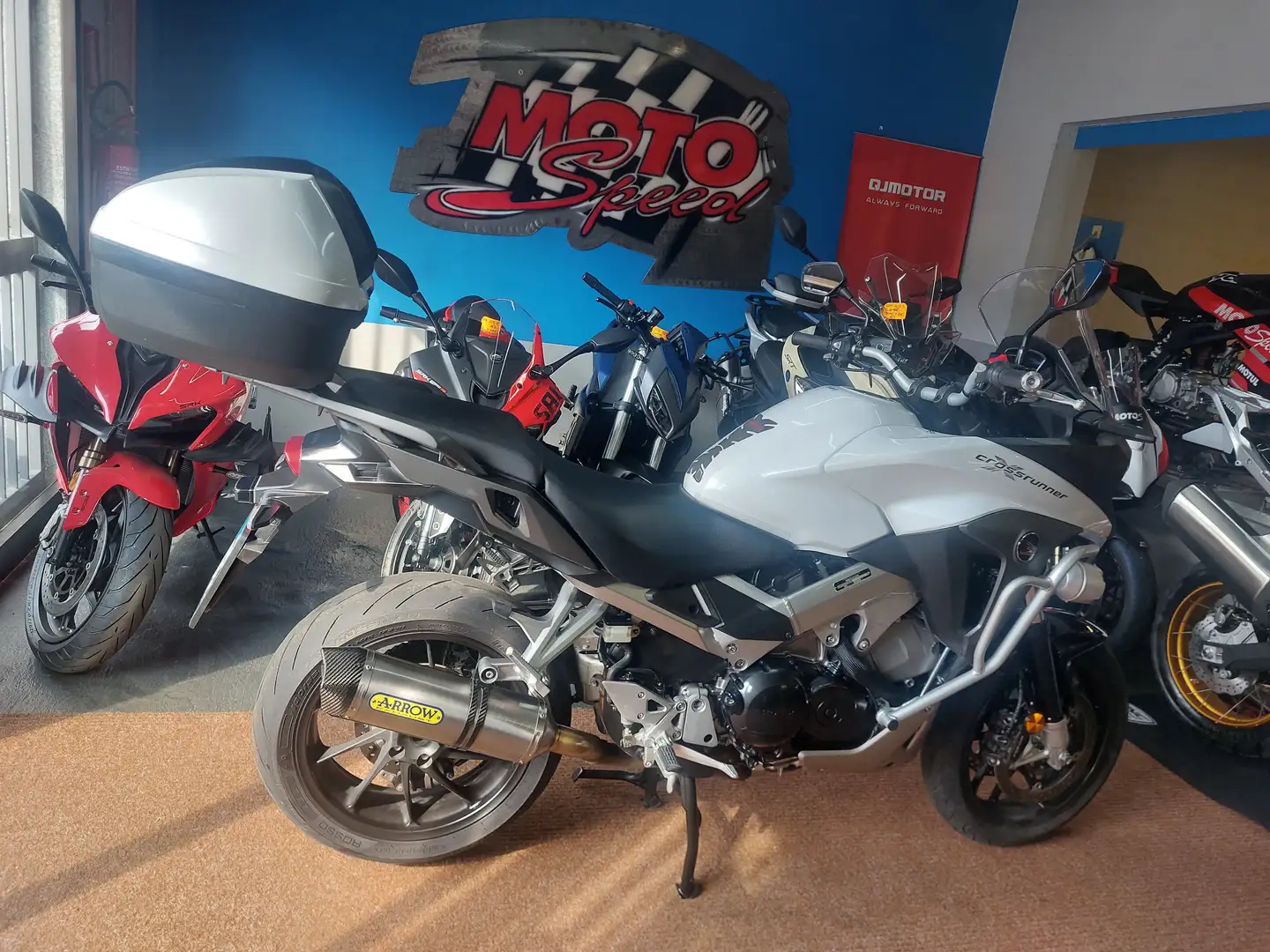 Honda Crossrunner 800 Bianco - 2