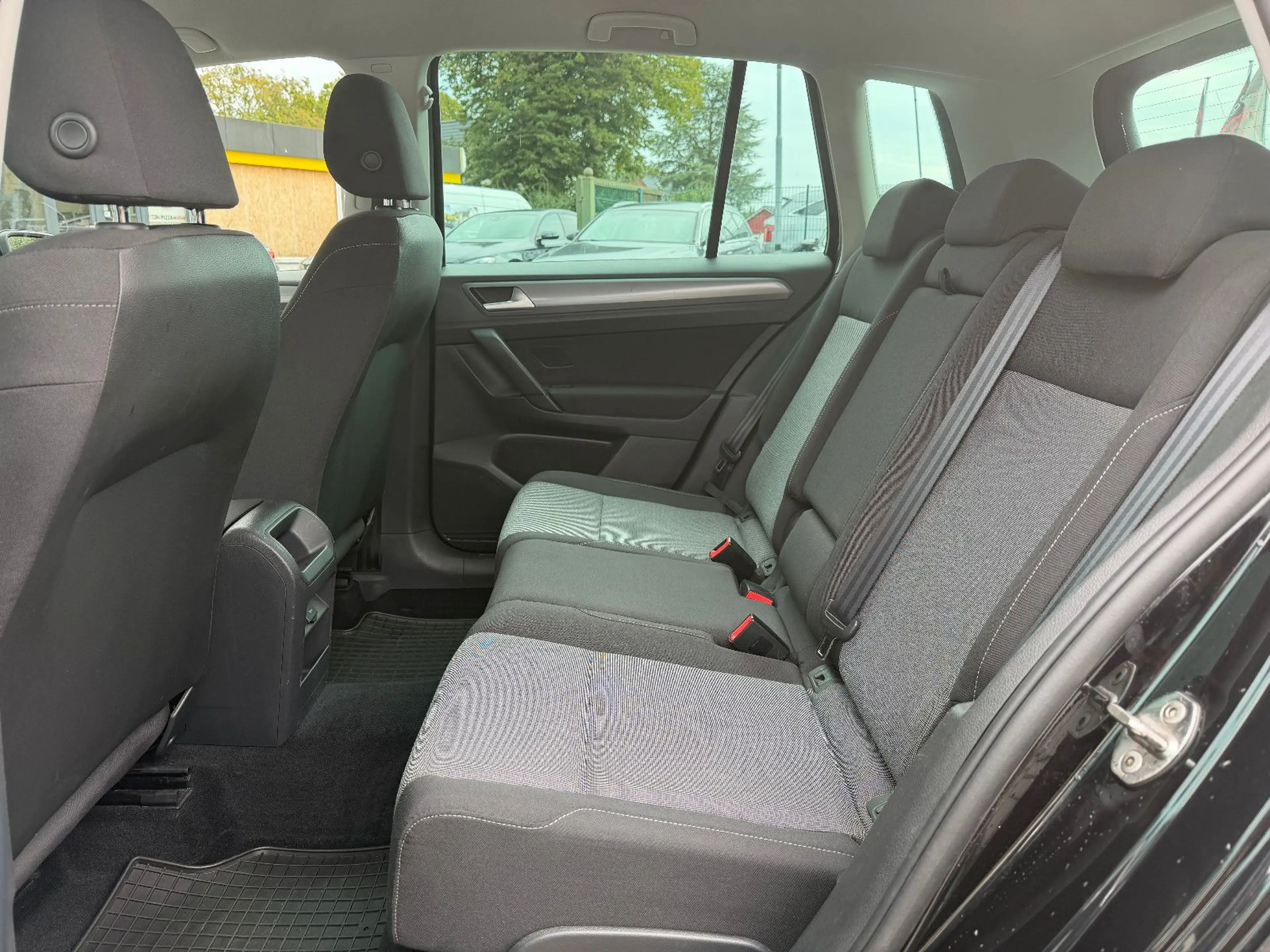 Volkswagen Golf Sportsvan VII 1.2 Trendline BMT/Start-Stop — photo 13