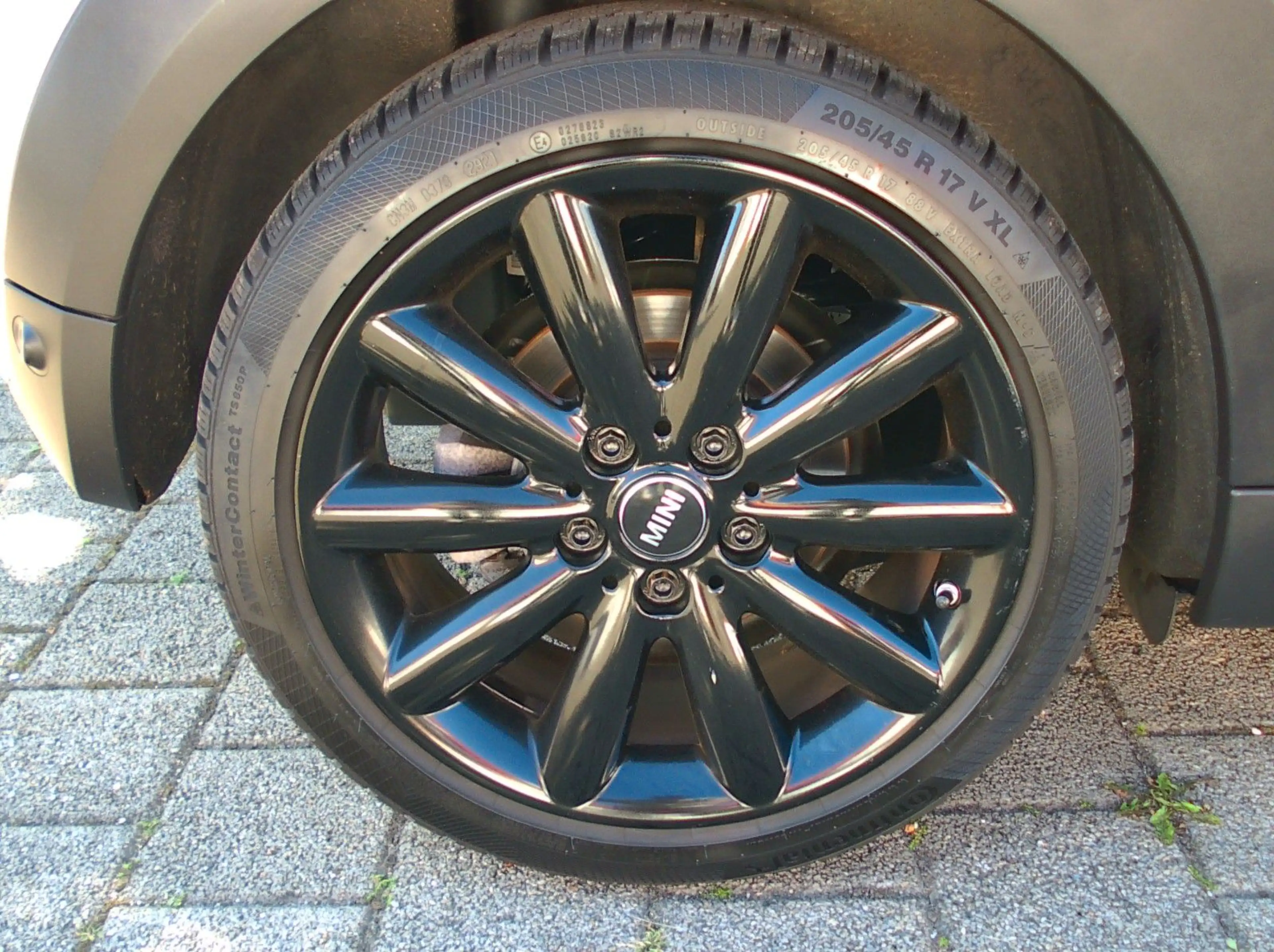 MINI One One — photo 11