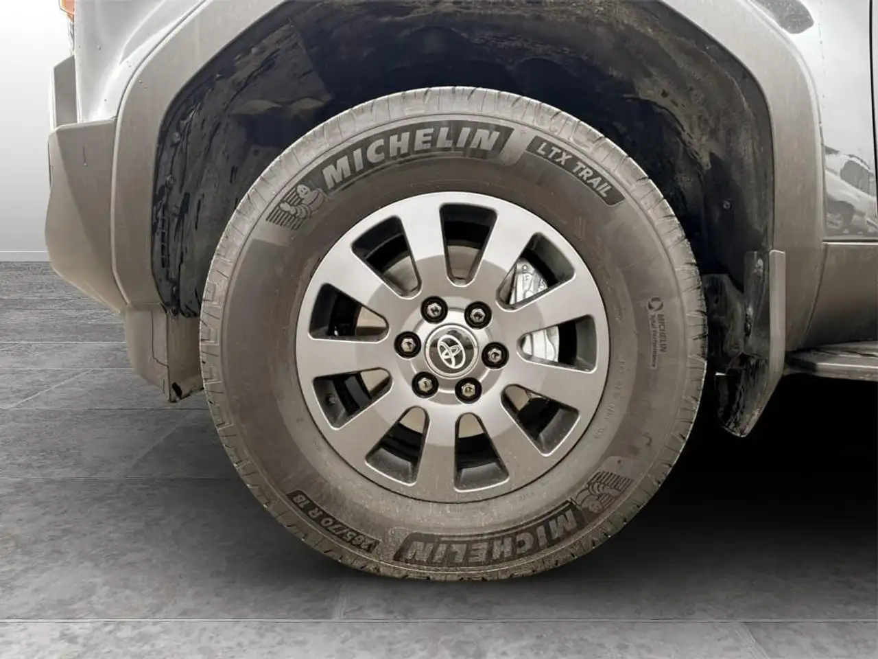 Toyota Land Cruiser снимка Toyota Land Cruiser