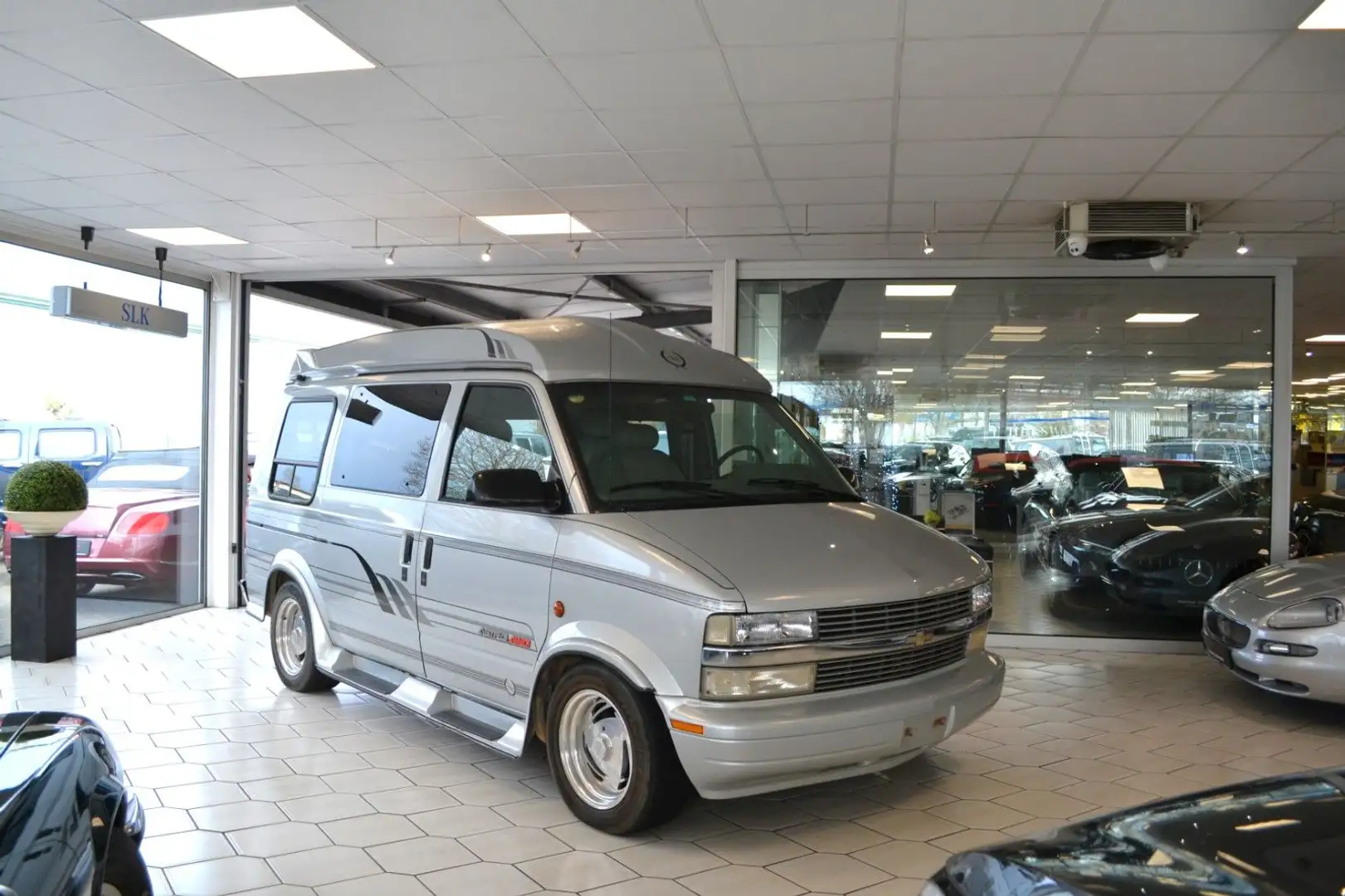 GMC Safari 4,3 V6 AWD Plateado - 1