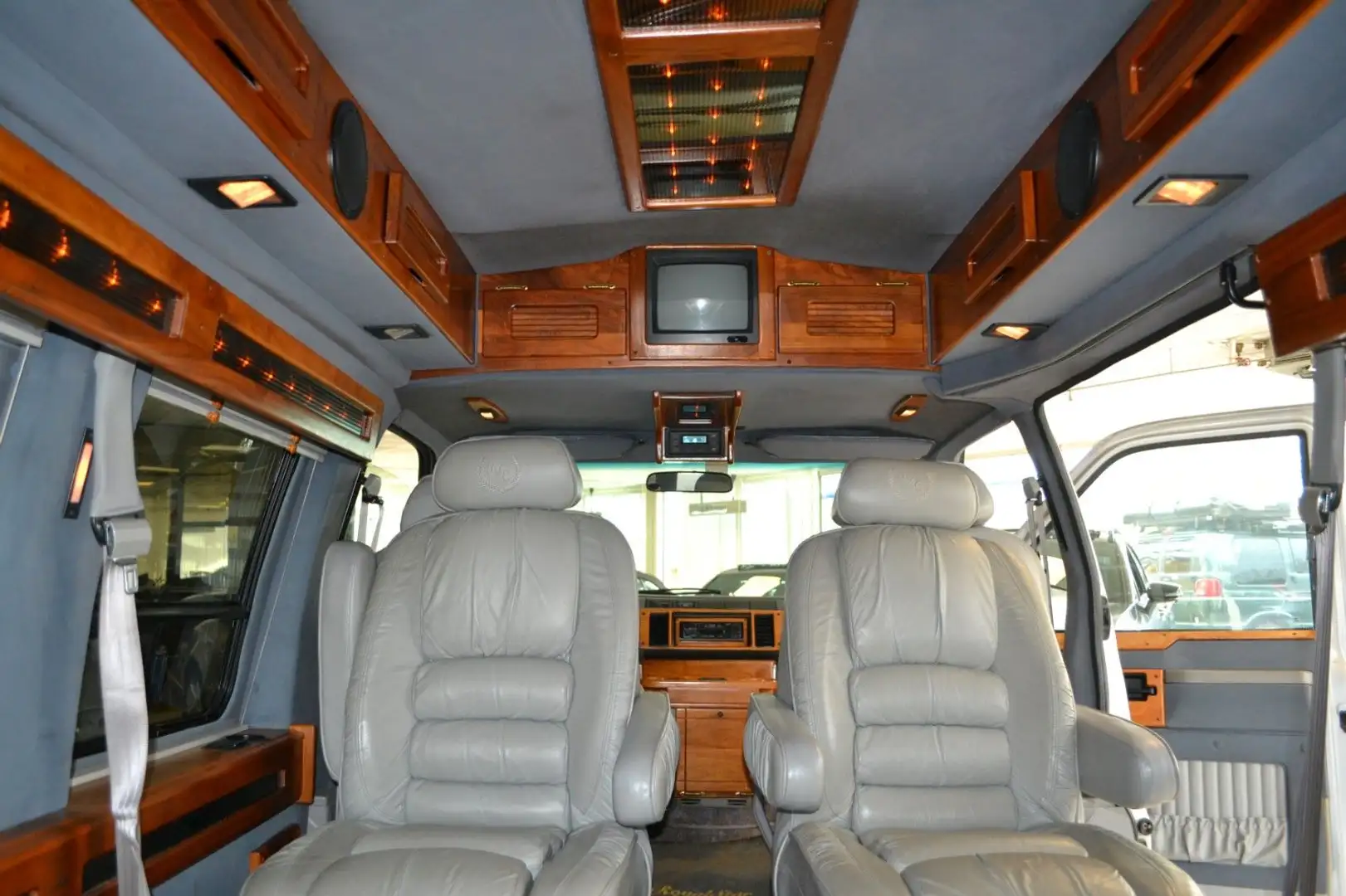 GMC Safari 4,3 V6 AWD Plateado - 2