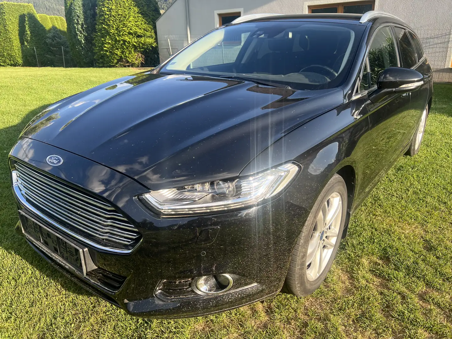 Ford Mondeo Traveller Titanium 2,0TDCi AWD AHV/LED Schwarz - 1
