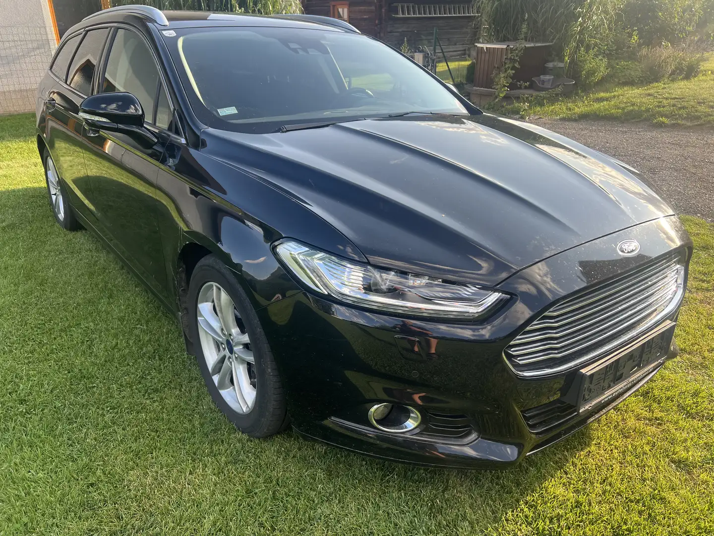 Ford Mondeo Traveller Titanium 2,0TDCi AWD AHV/LED Schwarz - 2