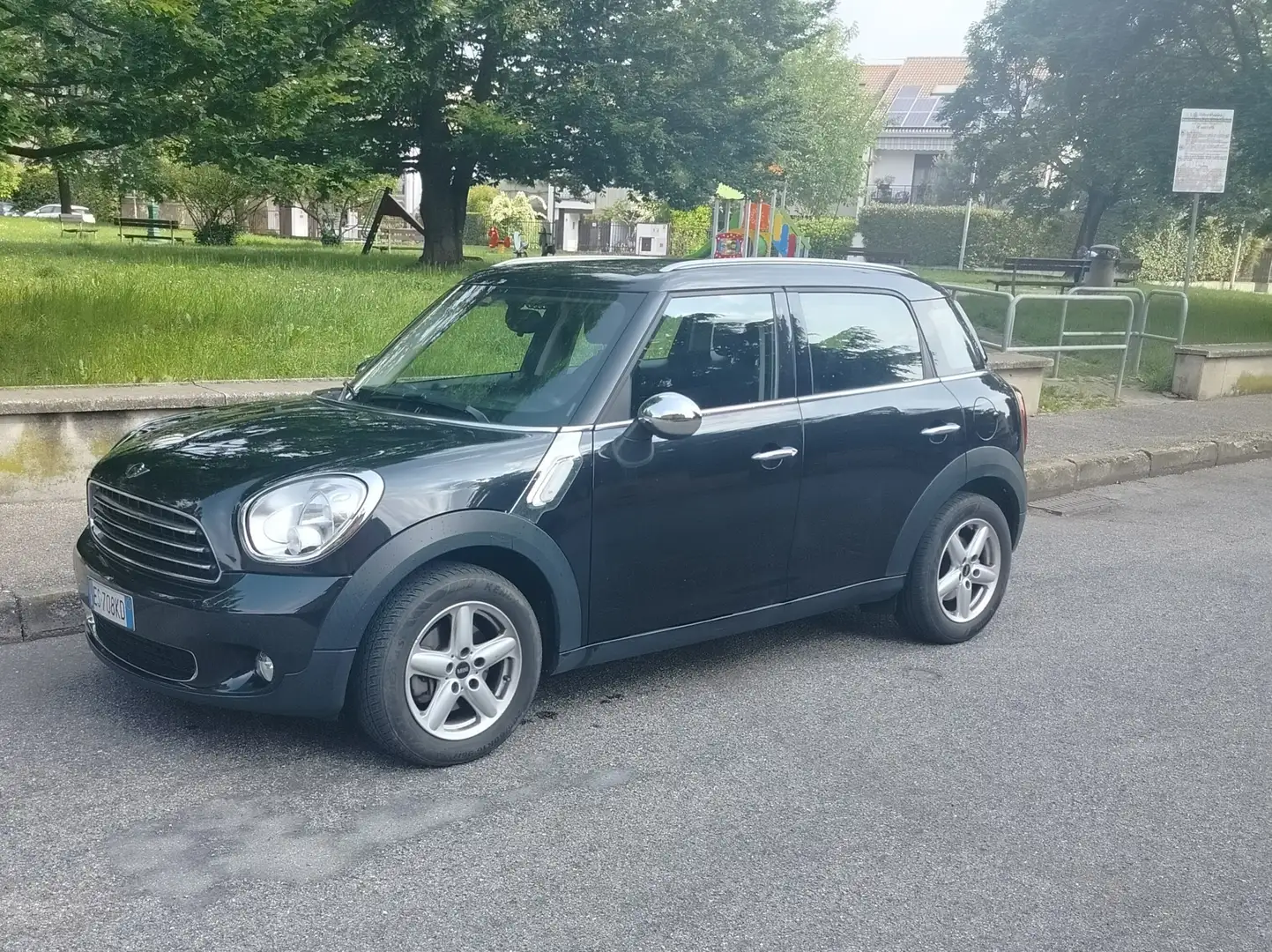 MINI One D Countryman Černá - 2