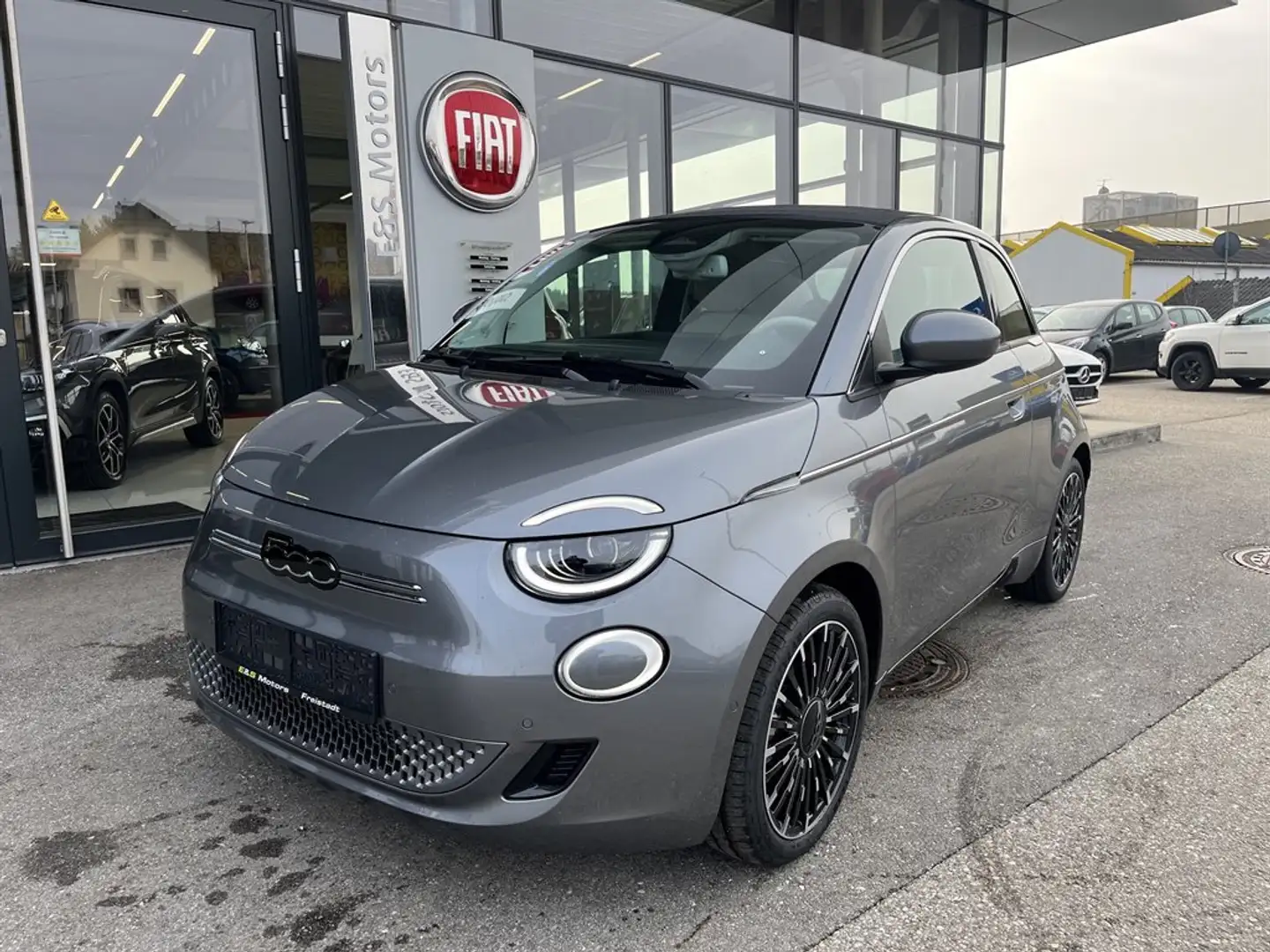 Fiat 500 BEV LA PRIMA 42 KWH CABRIO Grau - 1