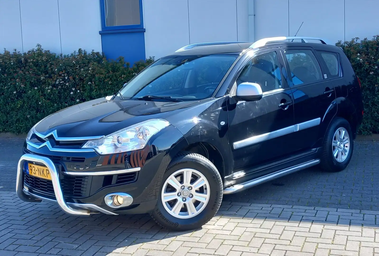 Citroen C-Crosser 2.4i 16V 170PK Automaat/Trekhaak Schwarz - 1