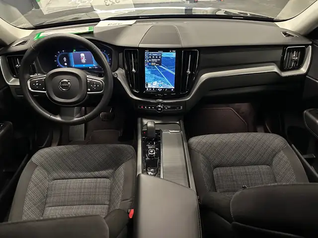Volvo XC60 view 10