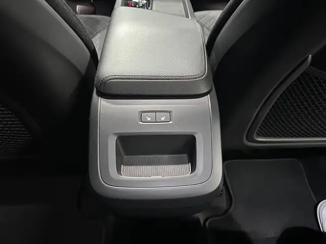 Volvo XC60 view 22