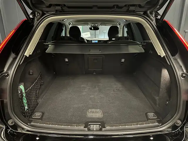 Volvo XC60 view 23