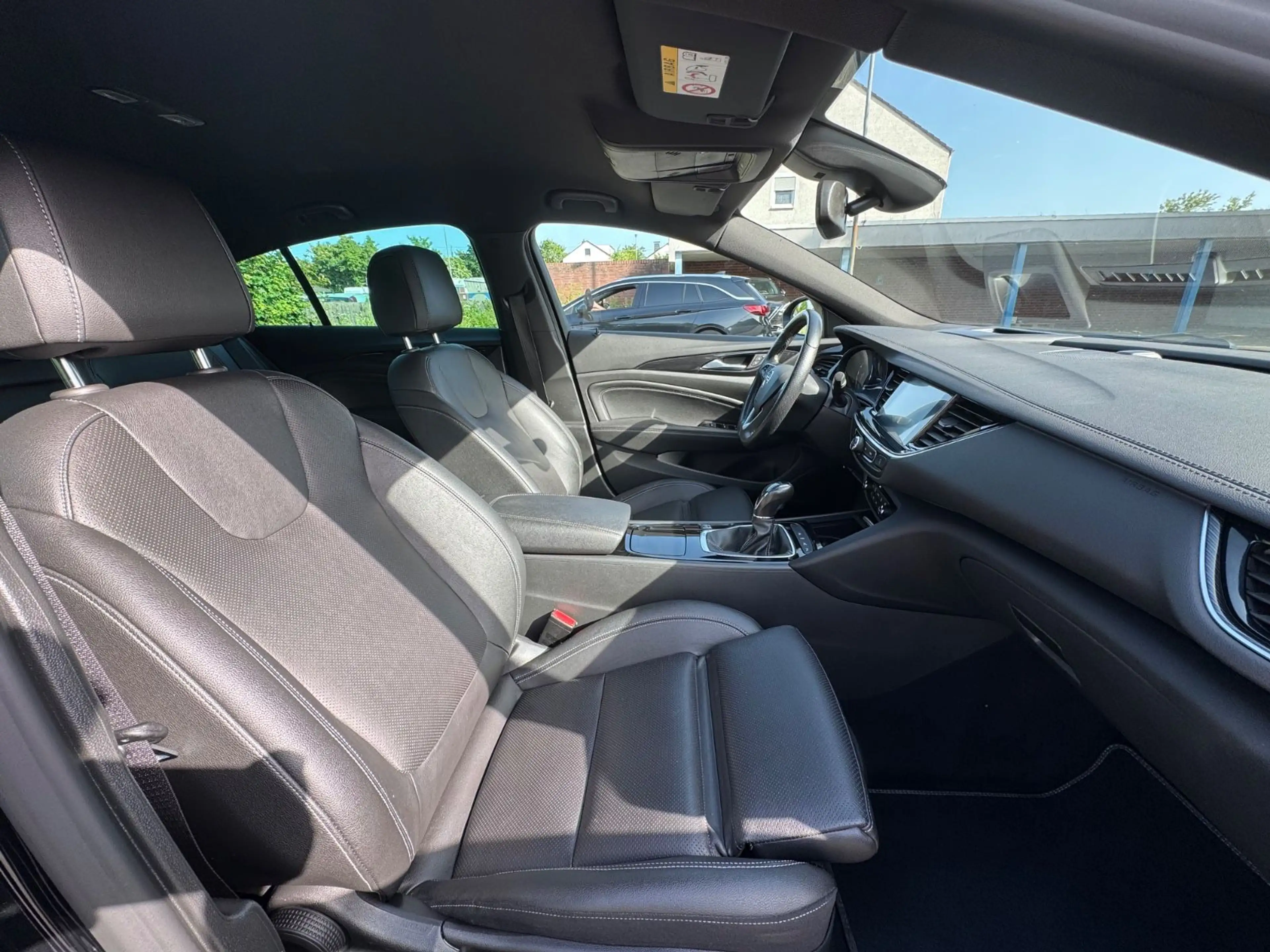 Opel Insignia Grand Sport *LEDER*HUP*360°*ACC*MASSAGE — photo 12