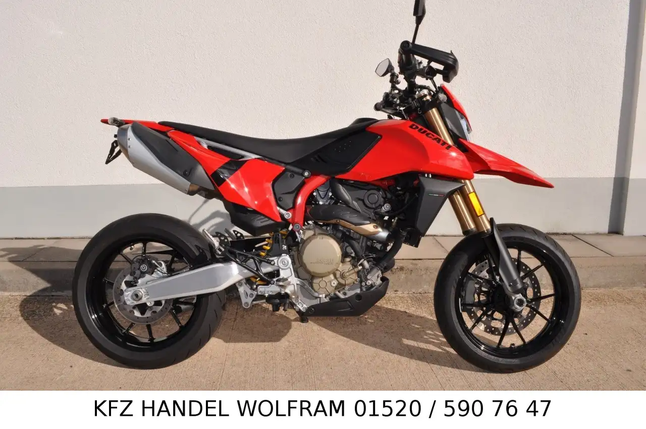 Ducati Hypermotard 698