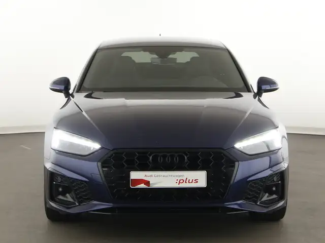 Audi A5 view 3