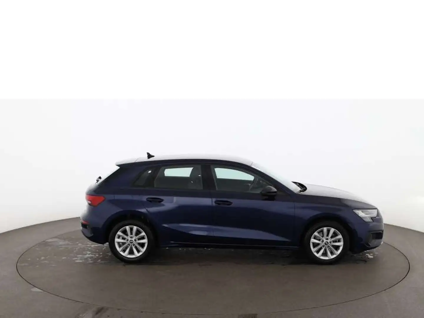 Audi A3 Sportback 30 TFSI LED NAVI ASSIST TEMPOMAT PDC Bleu - 2