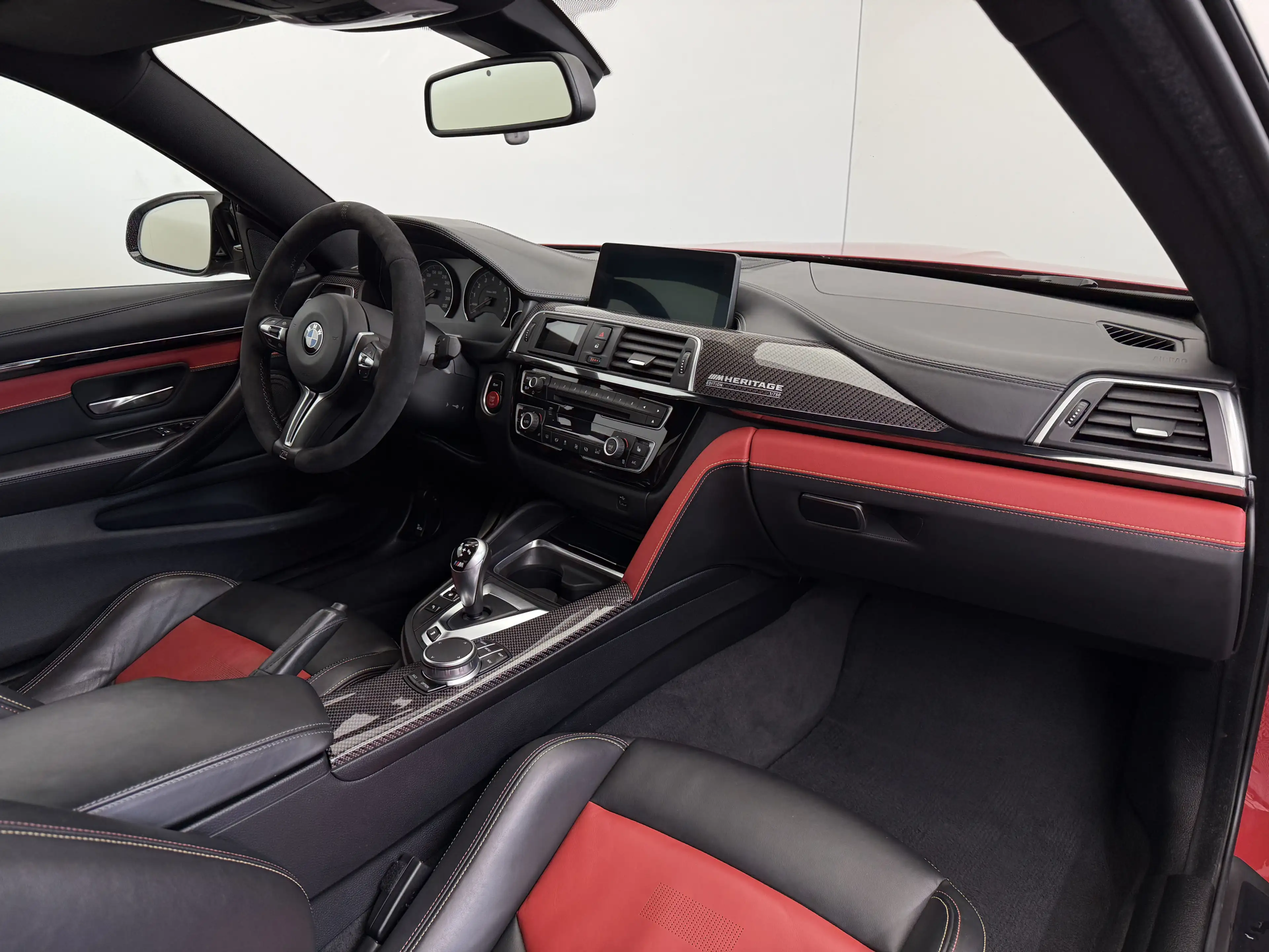 BMW M4 Heritage 1 750|Carbon|HUD|Individual|Kamera| — photo 13