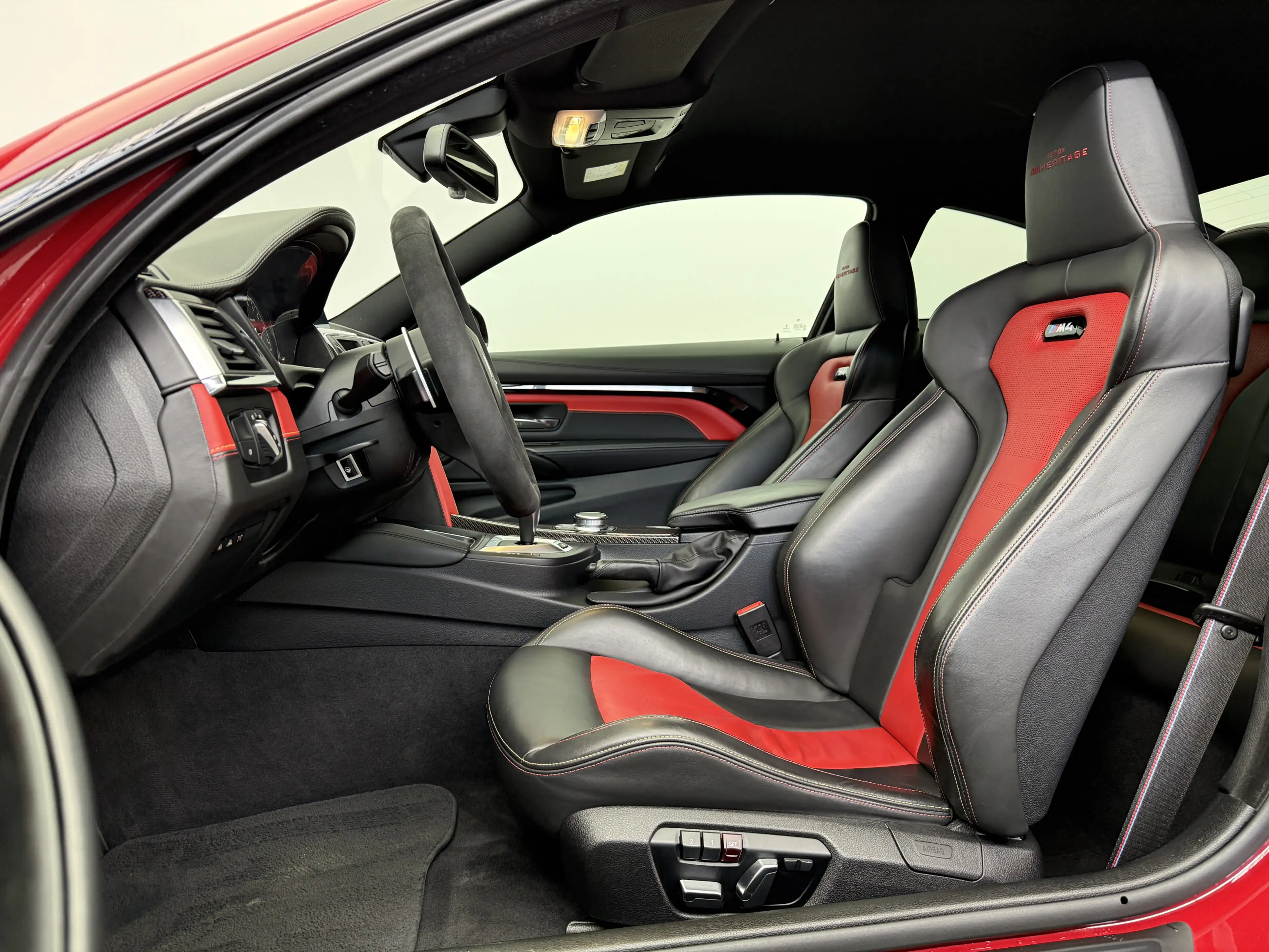 BMW M4 Heritage 1 750|Carbon|HUD|Individual|Kamera| — photo 9