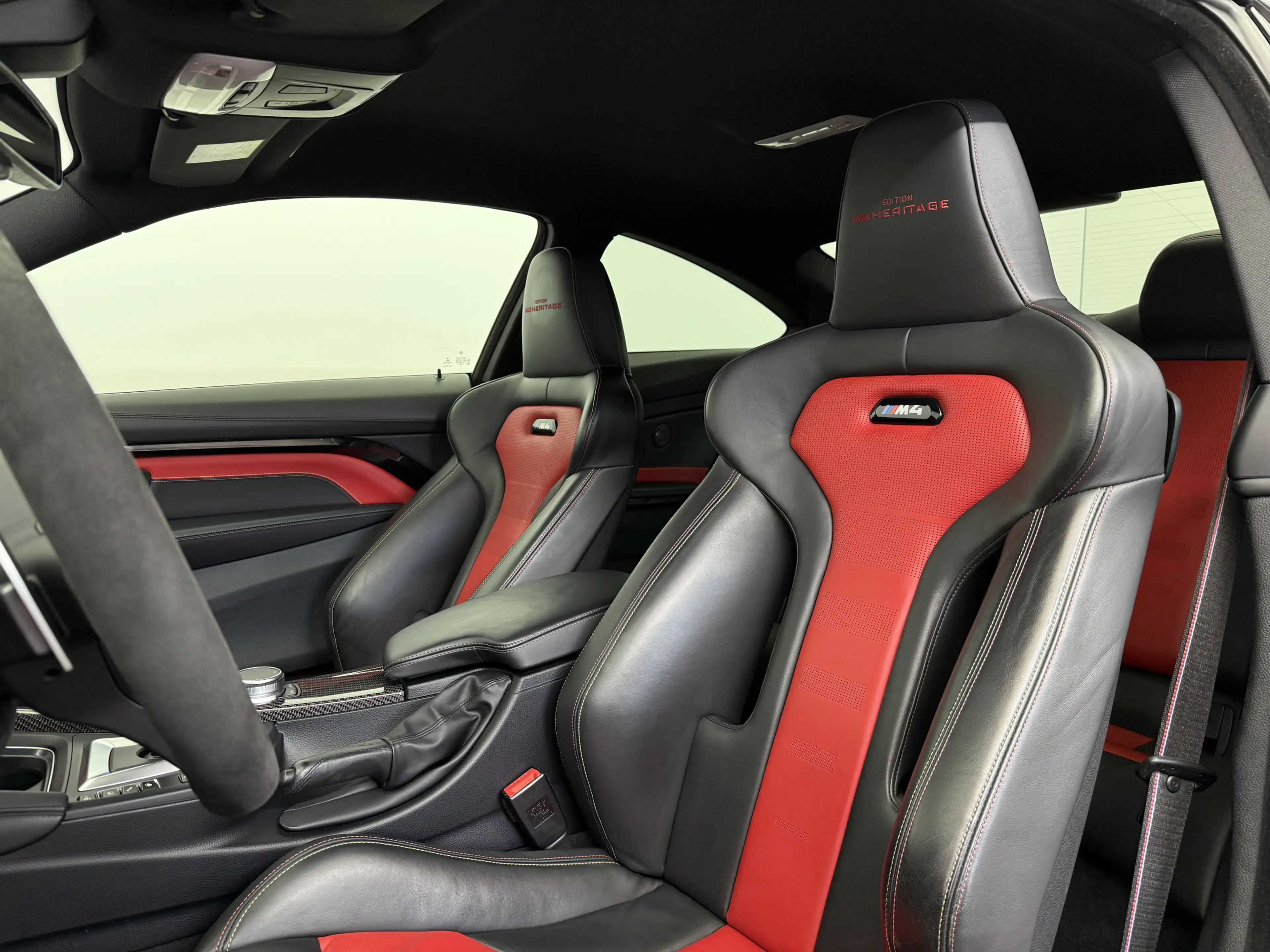 BMW M4 Heritage 1 750|Carbon|HUD|Individual|Kamera| — photo 8