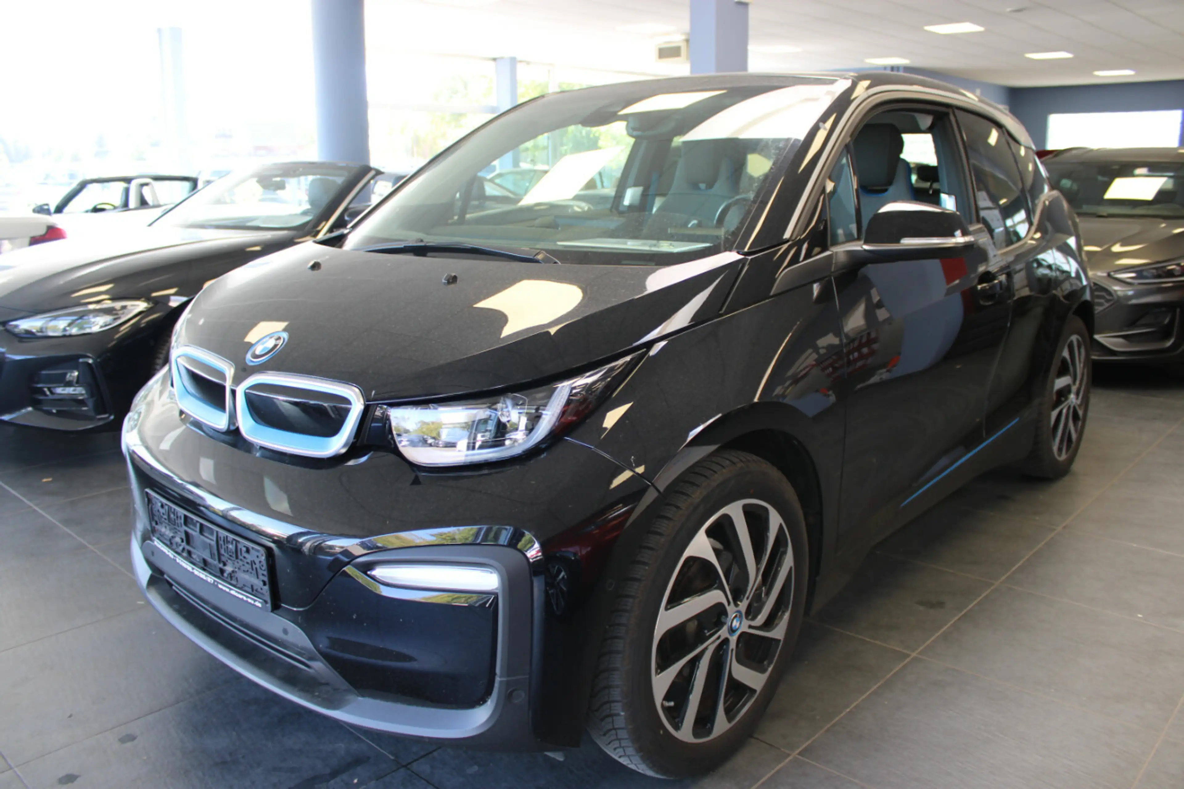 BMW i3 120AH Navi - Kamera - PDC — photo 3