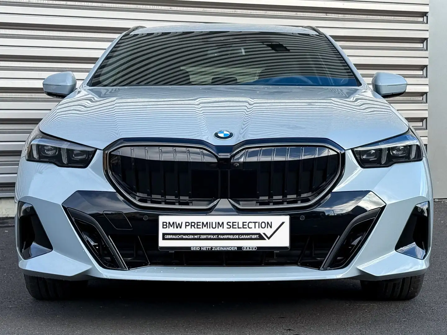 BMW 540 540d xDrive Szary - 2