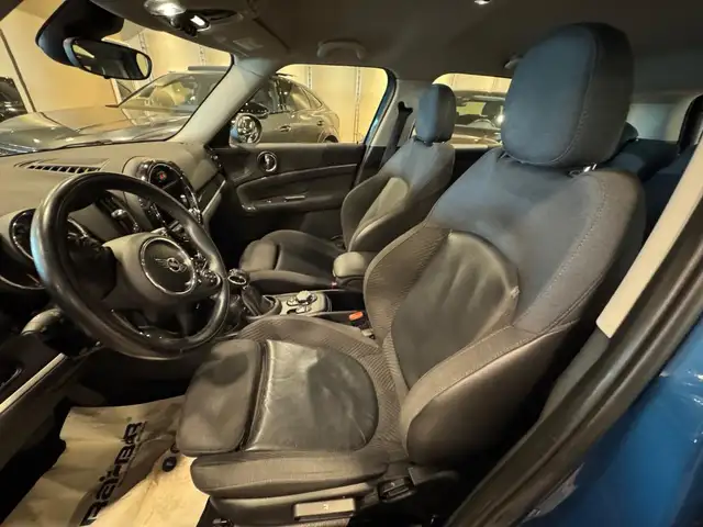 Mini Cooper Se view 7