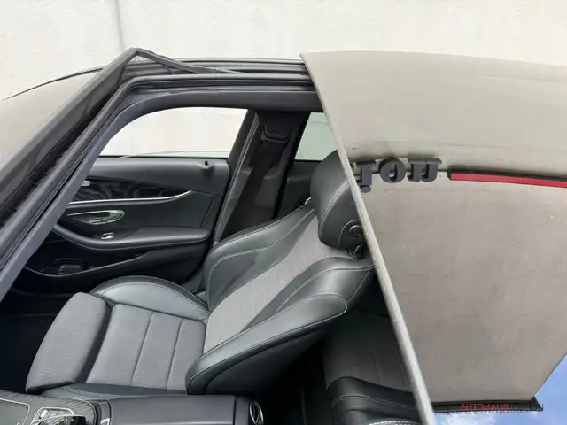 Mercedes-Benz E-Class view 14