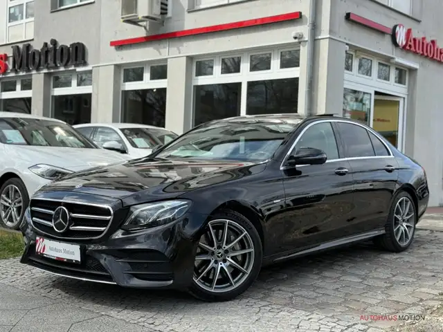 Mercedes-Benz E-Class view 2