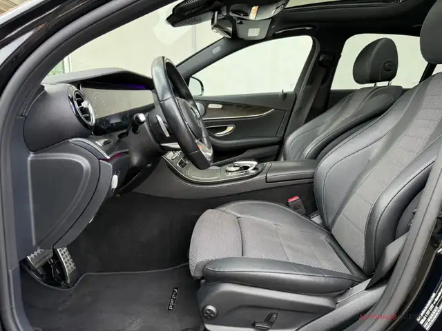 Mercedes-Benz E-Class view 12