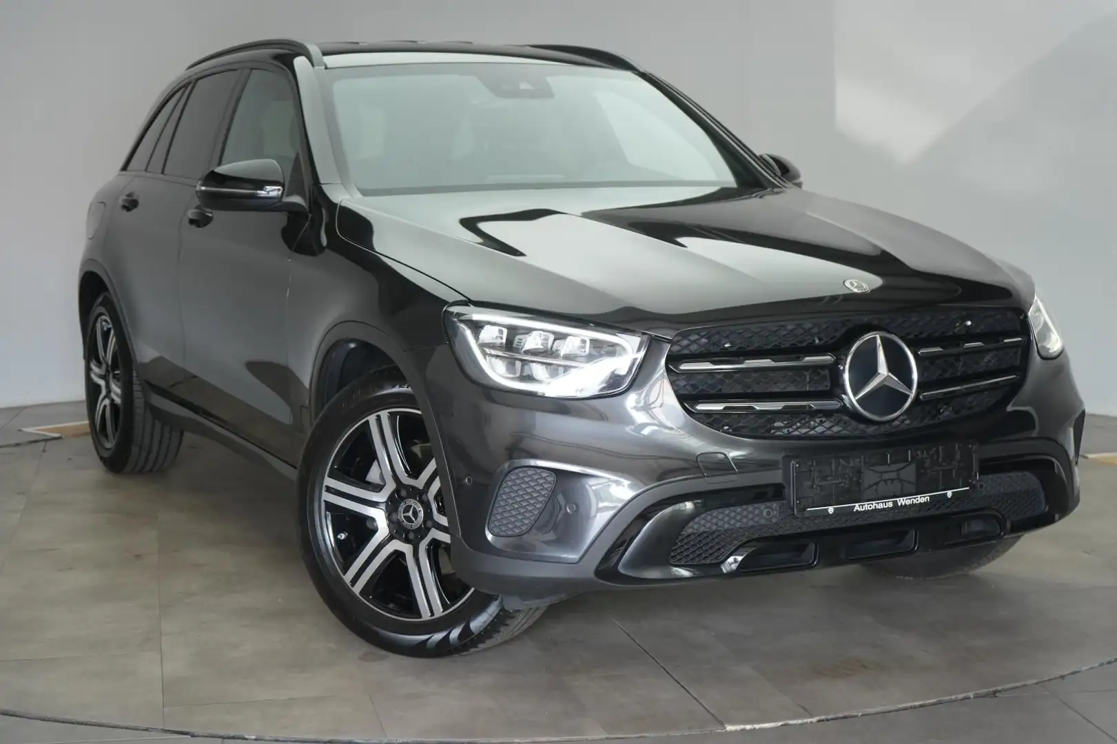 MERCEDES-BENZ Glc