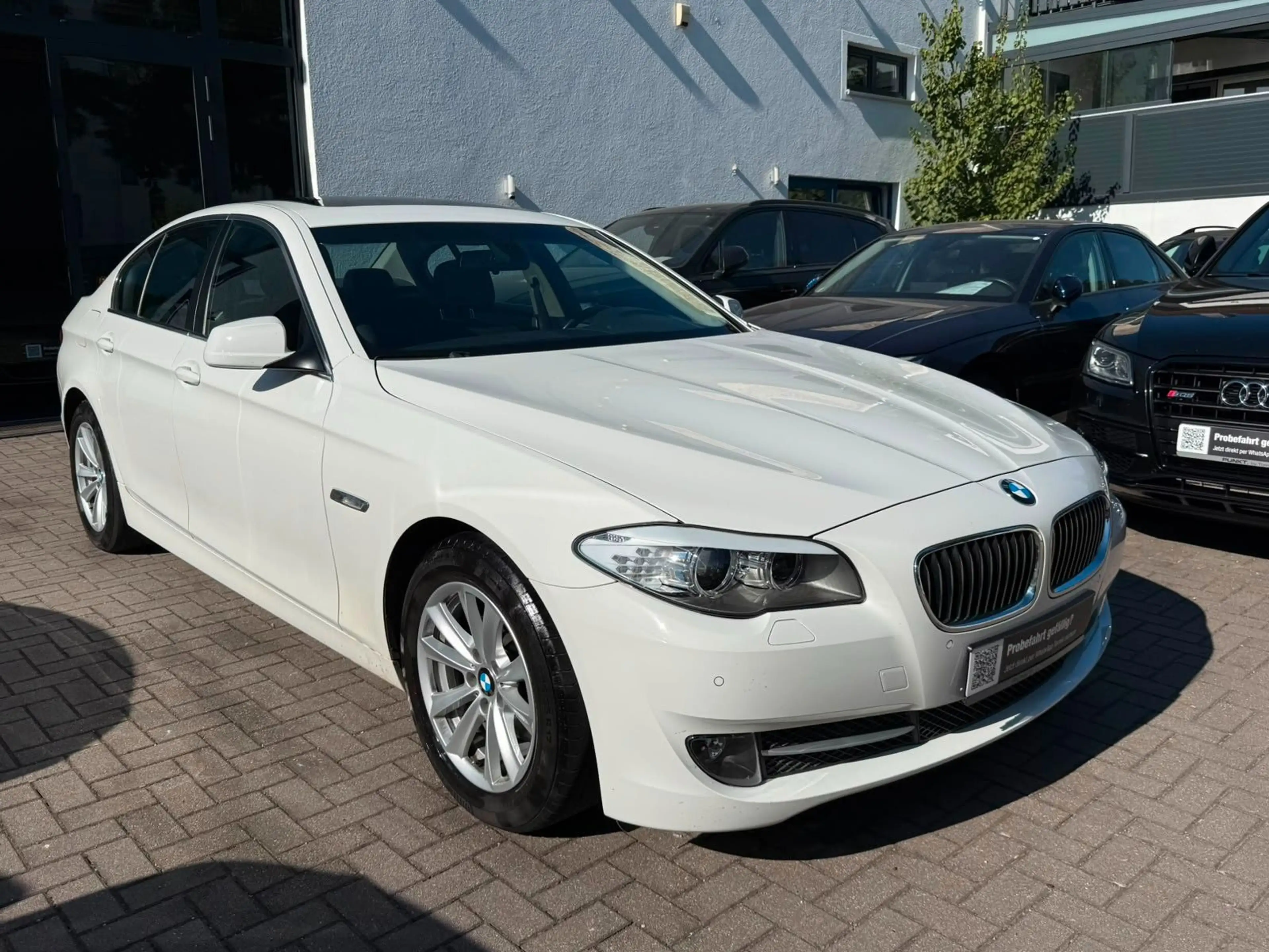 BMW 523 i Limousine*Schiebedach*1.Hand*Temp*AHK*Xenon — photo 2