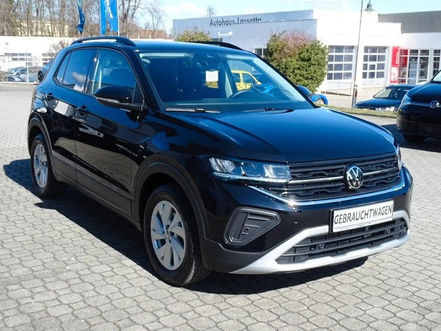 Volkswagen T-Cross 1.0 TSI DSG Life / IQ.DRIVE Negro - 2