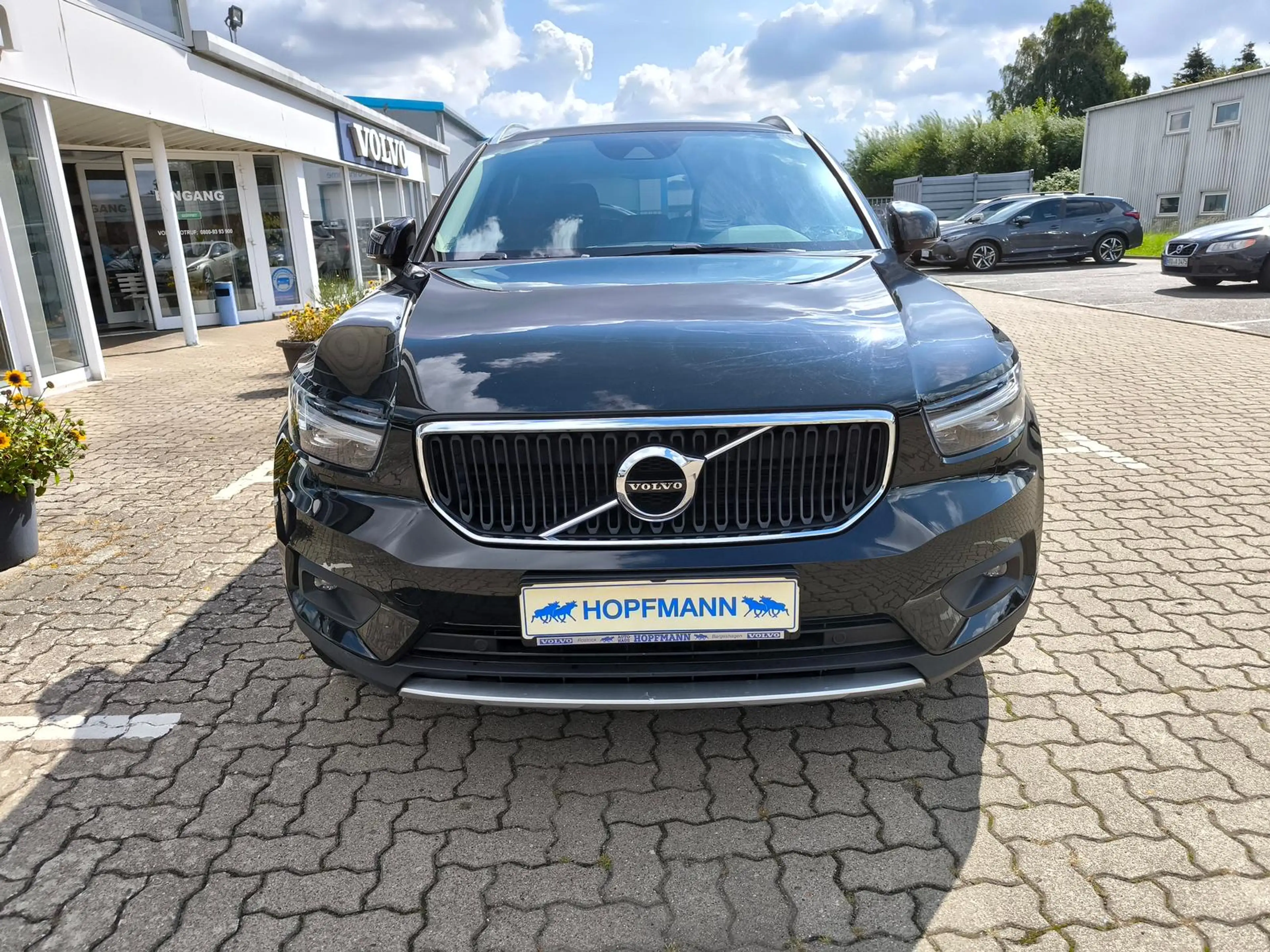 Volvo XC40 T3 Benzin Momentum Pro Navi / ACC / Kamera — photo 7