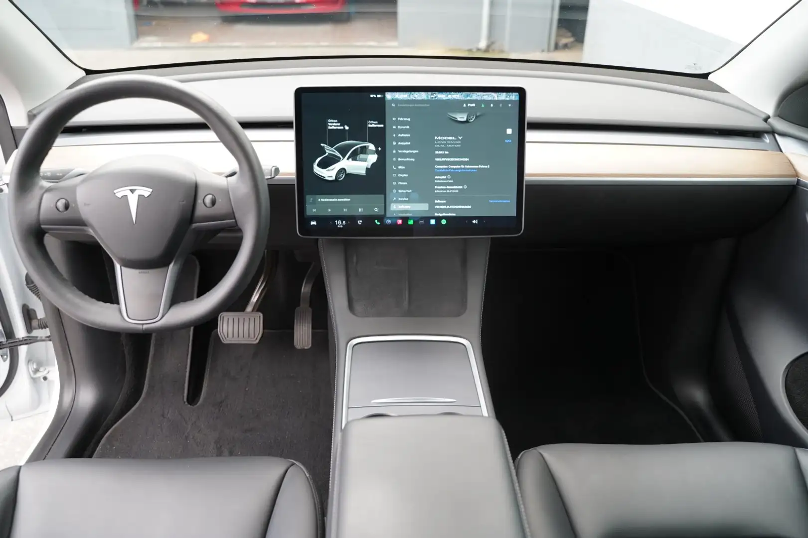 Tesla Model Y Long Range AWD *Matrix-LED* Weiß - 2