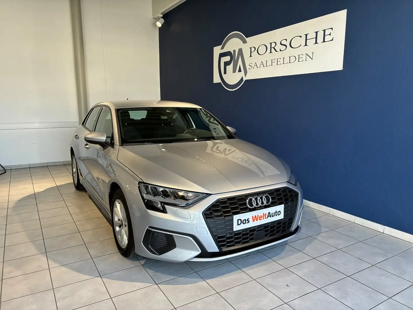 Audi A3 30 TDI Silber - 1