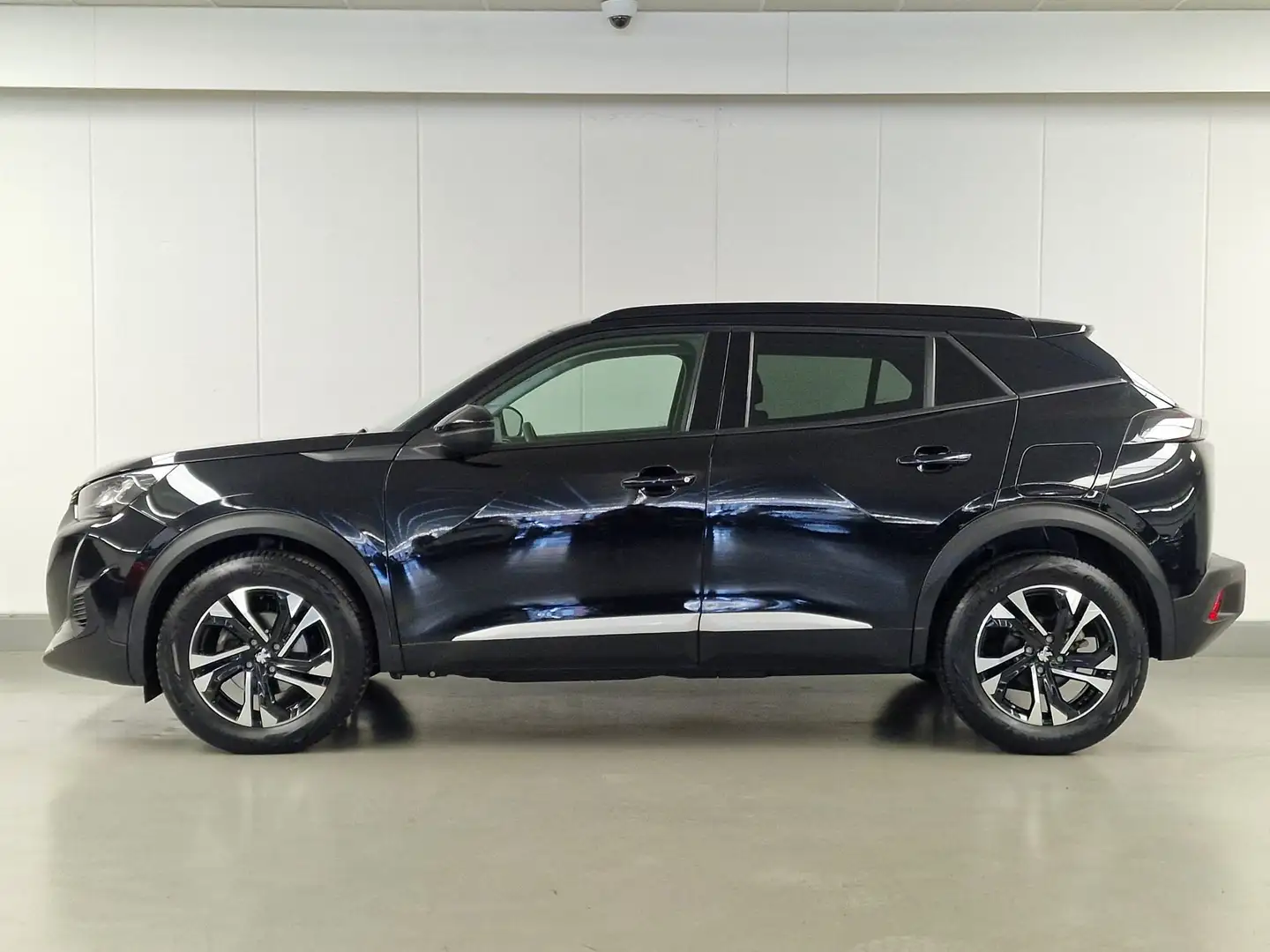 Peugeot 2008 1.5 BLUEHDI 110 CV ALLURE S GPS CAMERA 360 REG Zwart - 2