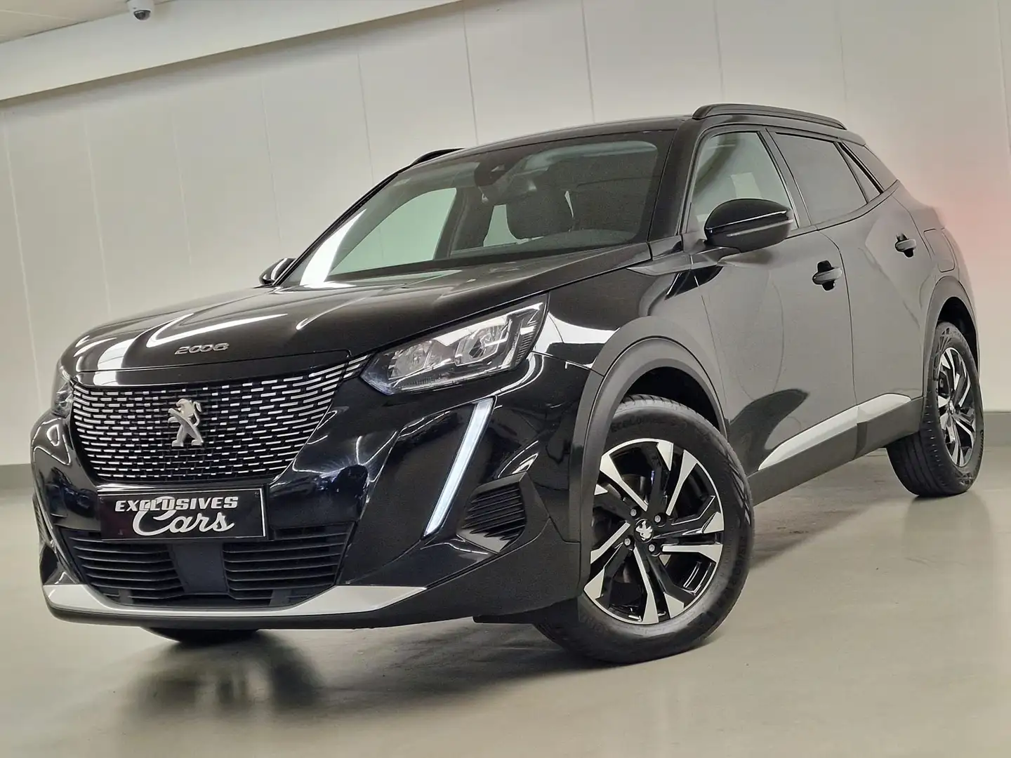 Peugeot 2008 1.5 BLUEHDI 110 CV ALLURE S GPS CAMERA 360 REG Zwart - 1