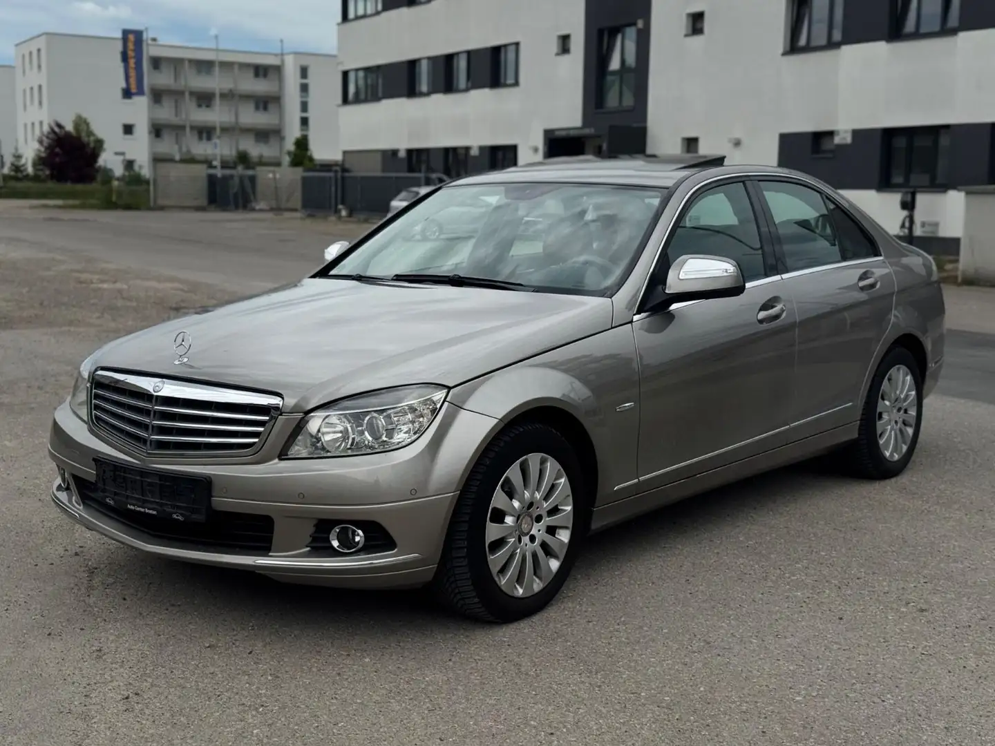 Mercedes-Benz C 230 V6 Limo Automatik PDC Klimaautomatik Plateado - 1