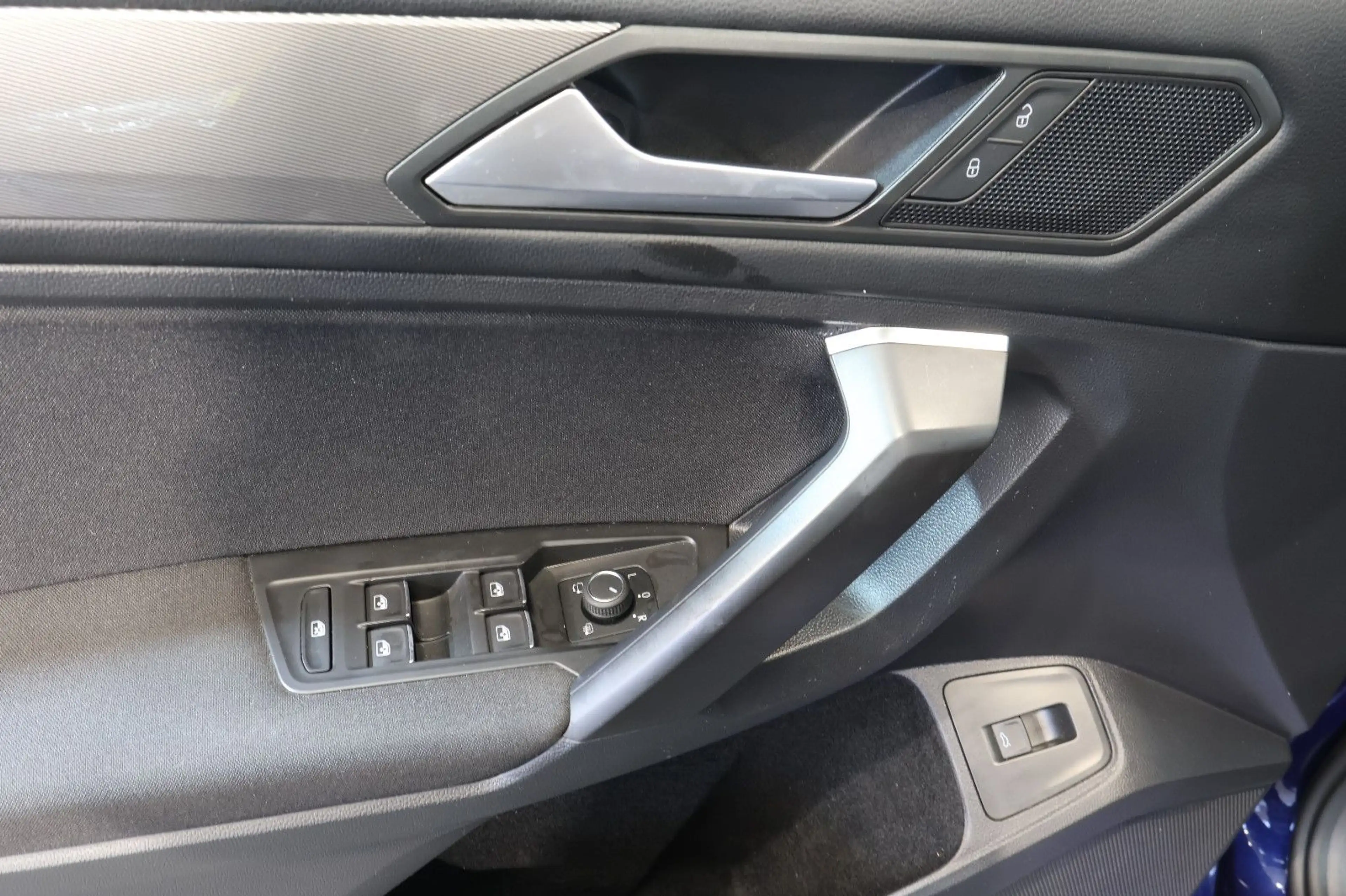 Volkswagen Tiguan Allspace 2.0 TDI Life HUD+AID+MATRIX+AHK — photo 15