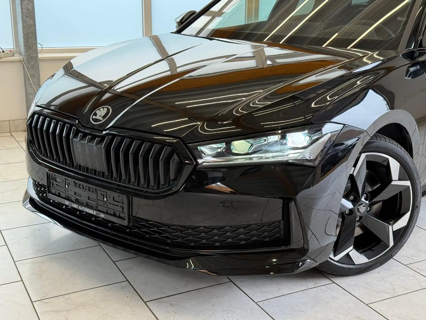 Skoda Superb 2.0 TDI Sportline - CarPlay/ACC/AHK/Kamer Negru - 2