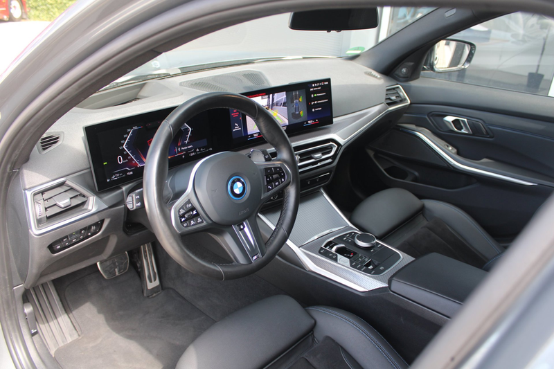 BMW 330 3-serie Touring 330e M-Sport Pro | ACC | Head-up | — photo 12