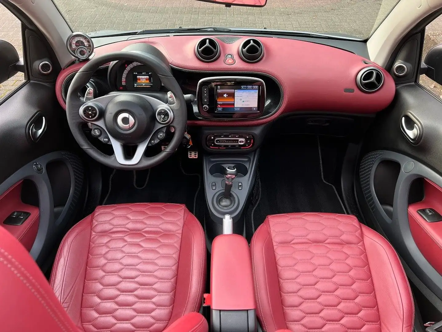 smart forTwo BRABUS Xclusive 109/122 PS Tailor Made Leder rot Grau - 2