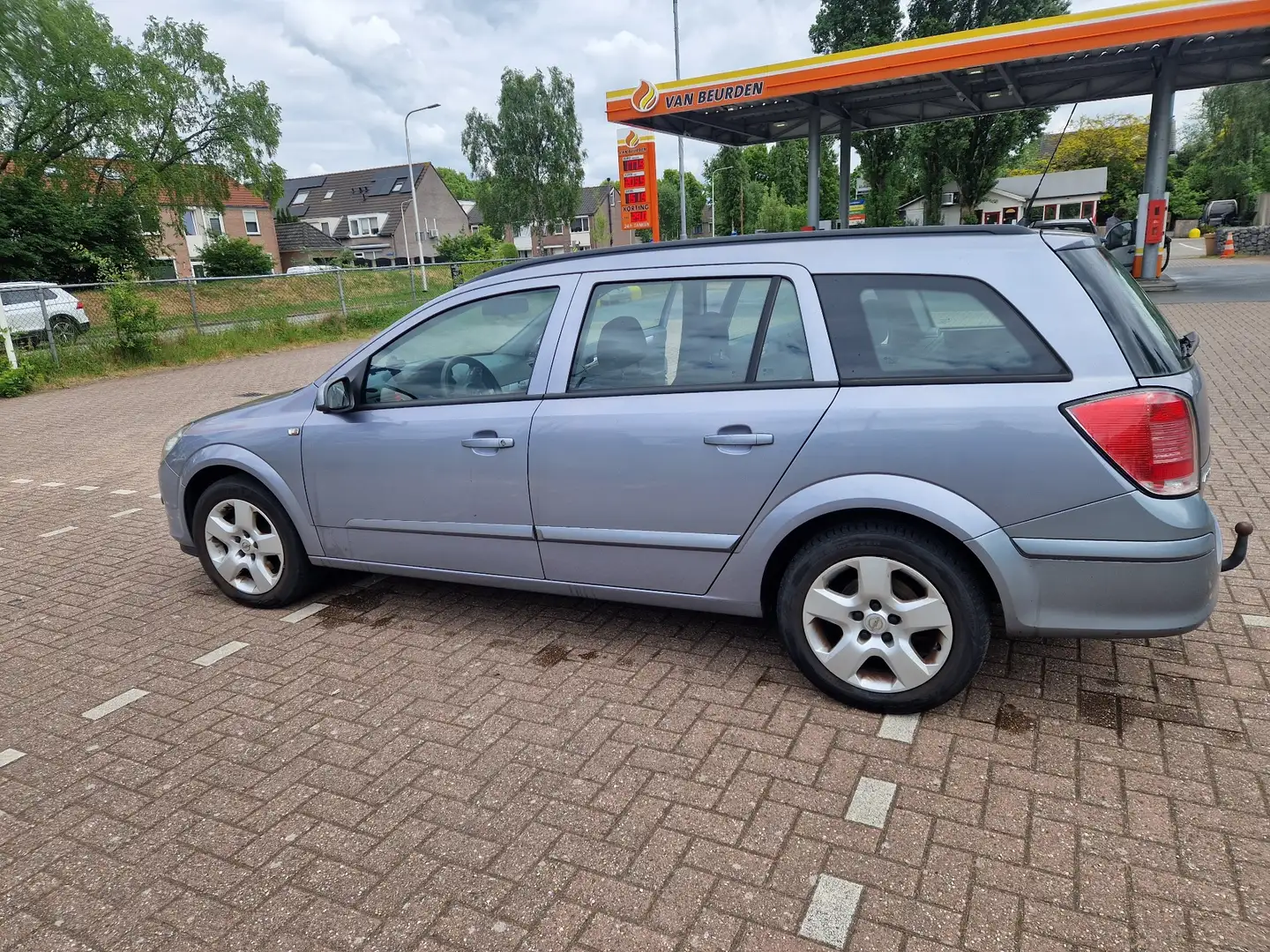 Opel Astra 1.6 Caravan Edition - 1