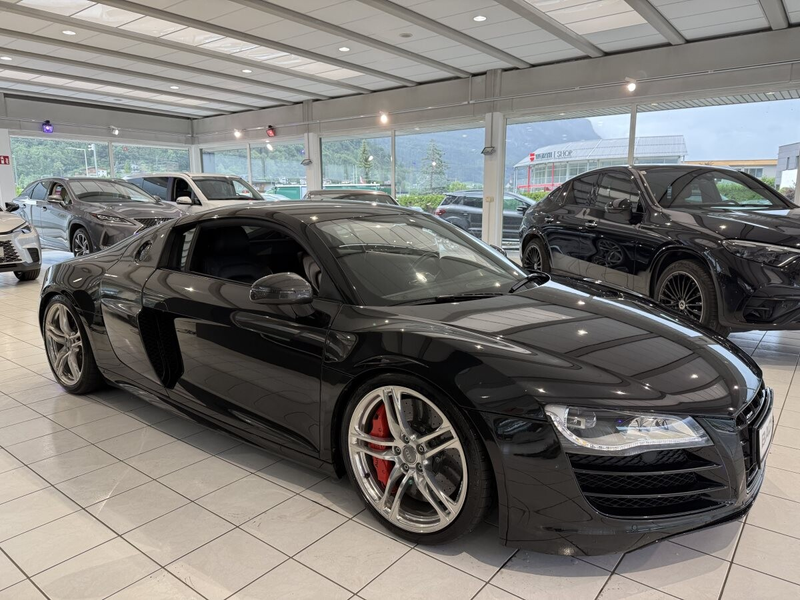 Audi R8 Coupe 5.2 FSI quattro — photo 9