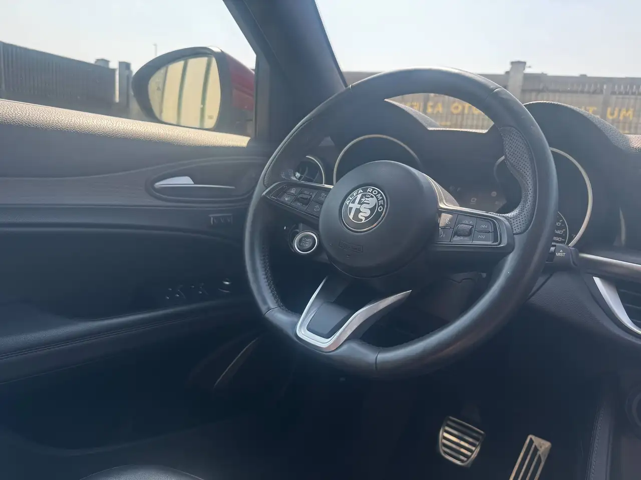 Alfa Romeo Stelvio 2022 — фото 11