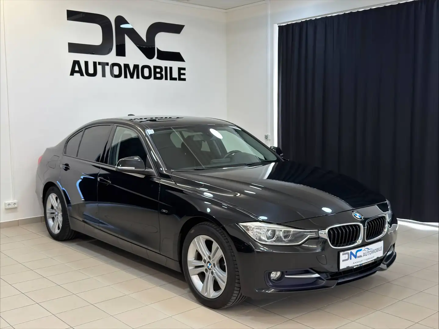 BMW 318 d Aut. (F30)*SHZ*XENON* Schwarz - 1